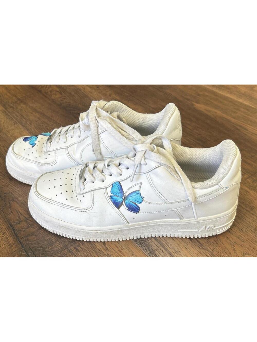 Nike Womens Sz 7 Air Force 1 Low Custom Blue Butterfly White Sneakers DD8959-100 - Picture 3 of 12